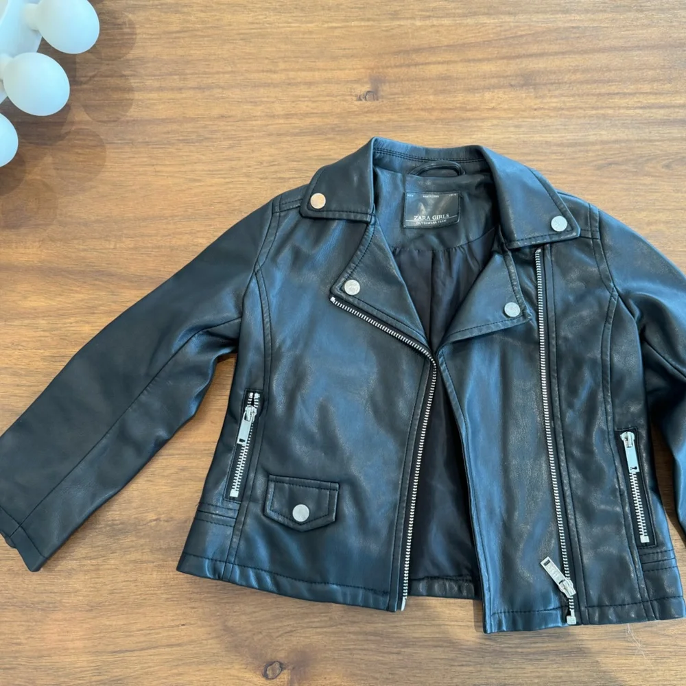 Zahra girls outerwear team size 5 never worn no returns - Picture 2 of 7